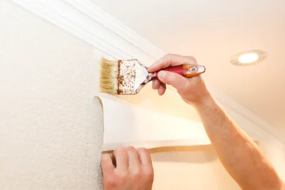 Pose de papier peint à Caix — revêtements muraux et toiles de verre